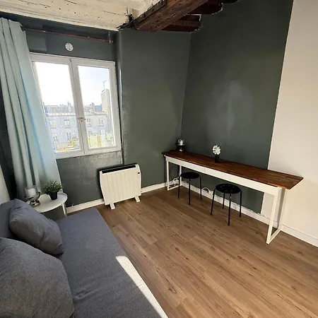 Chez Eric Au Coeur De Chatelet Apartment