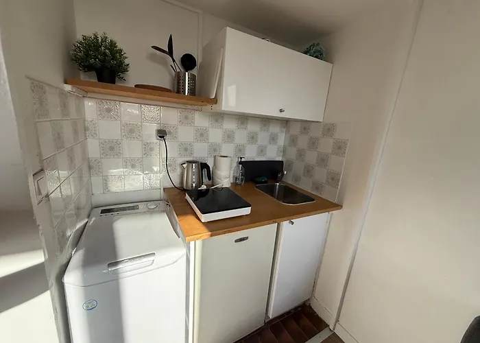 Chez Eric Au Coeur De Chatelet 아파트