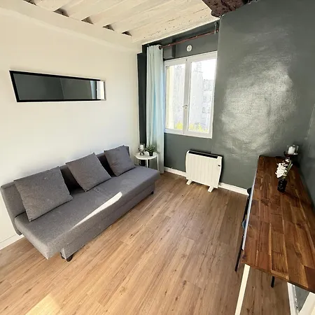 Chez Eric Au Coeur De Chatelet باريس